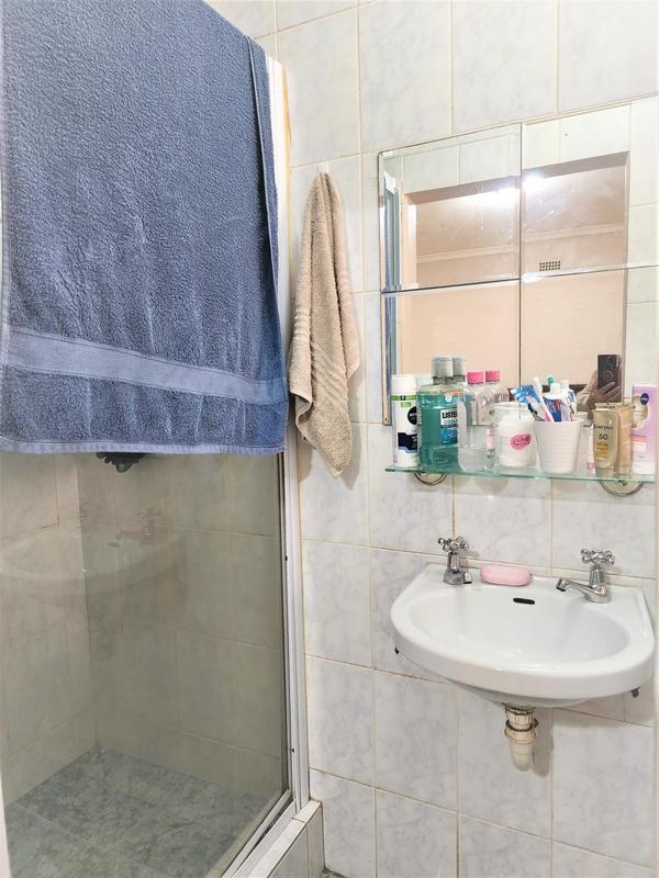 8 Bedroom Property for Sale in Belgravia Western Cape